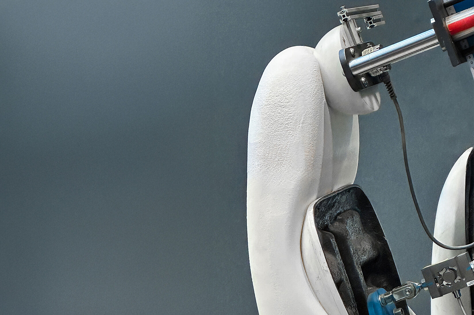 Aguti headrest safety test